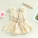 Logo para estudio de tatuaje minimalista circular en tonos gris y blanco. (17).webp