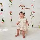 Logo para estudio de tatuaje minimalista circular en tonos gris y blanco. (18).webp